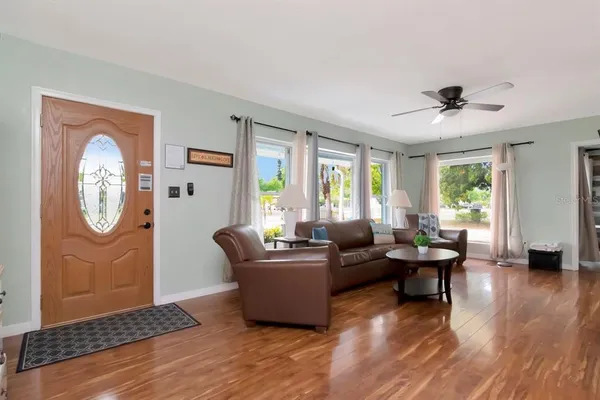 $469,000 | 305 Baker Avenue, Clearwater, FL 33755