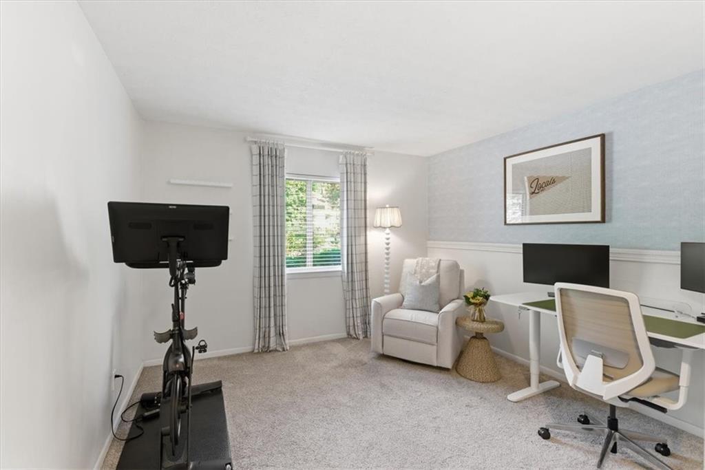 2907 Ironwood Road Southeast Marietta, GA 30067 - Photo 25 of 41 a living room with furniture and a lamp