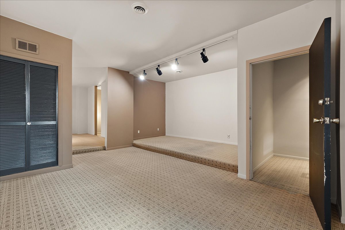 3640 South Lowe Avenue Chicago, IL 60609 - Photo 14 of 36