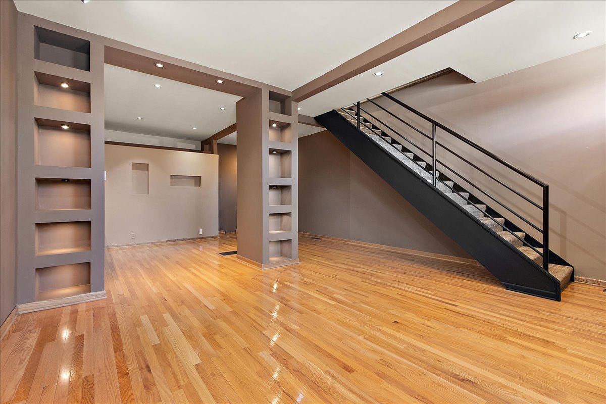 3640 South Lowe Avenue Chicago, IL 60609 - Photo 5 of 36