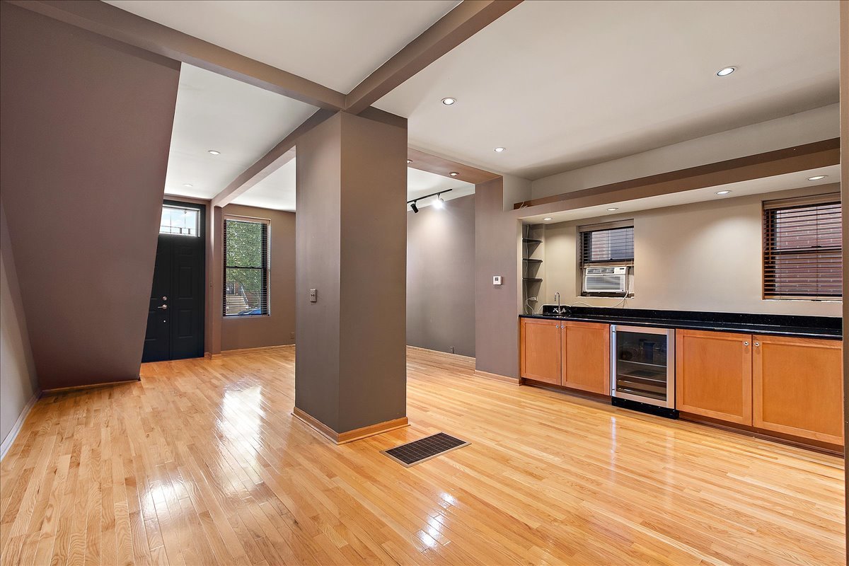 3640 South Lowe Avenue Chicago, IL 60609 - Photo 8 of 36