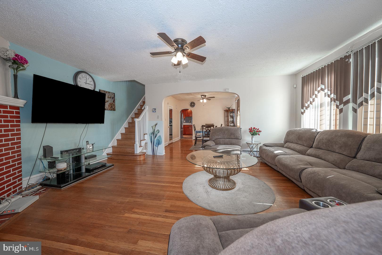 135 Kent Road Upper Darby, PA 19082 - Photo 13 of 58 Hardwood floors throughout the first floor