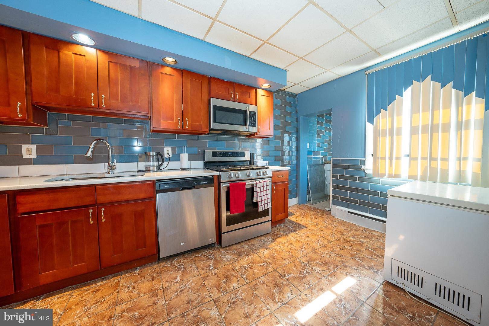 135 Kent Road Upper Darby, PA 19082 - Photo 23 of 58 Ceramic tile floor