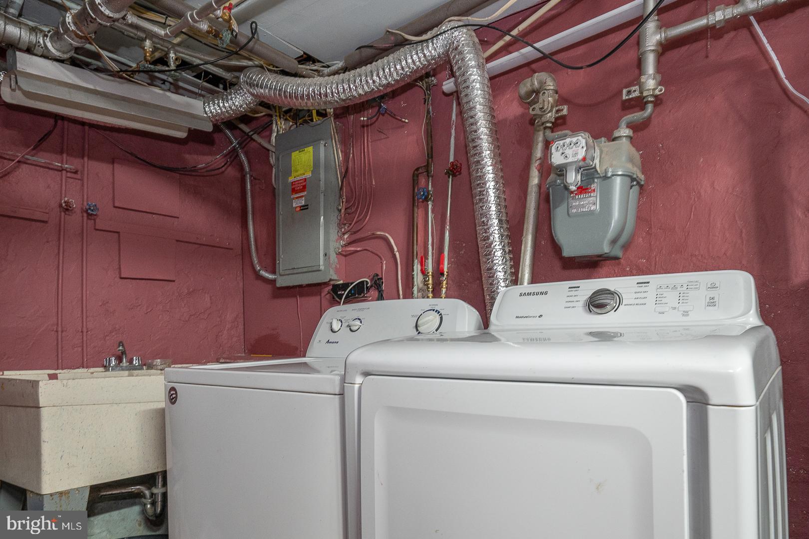 135 Kent Road Upper Darby, PA 19082 - Photo 44 of 58