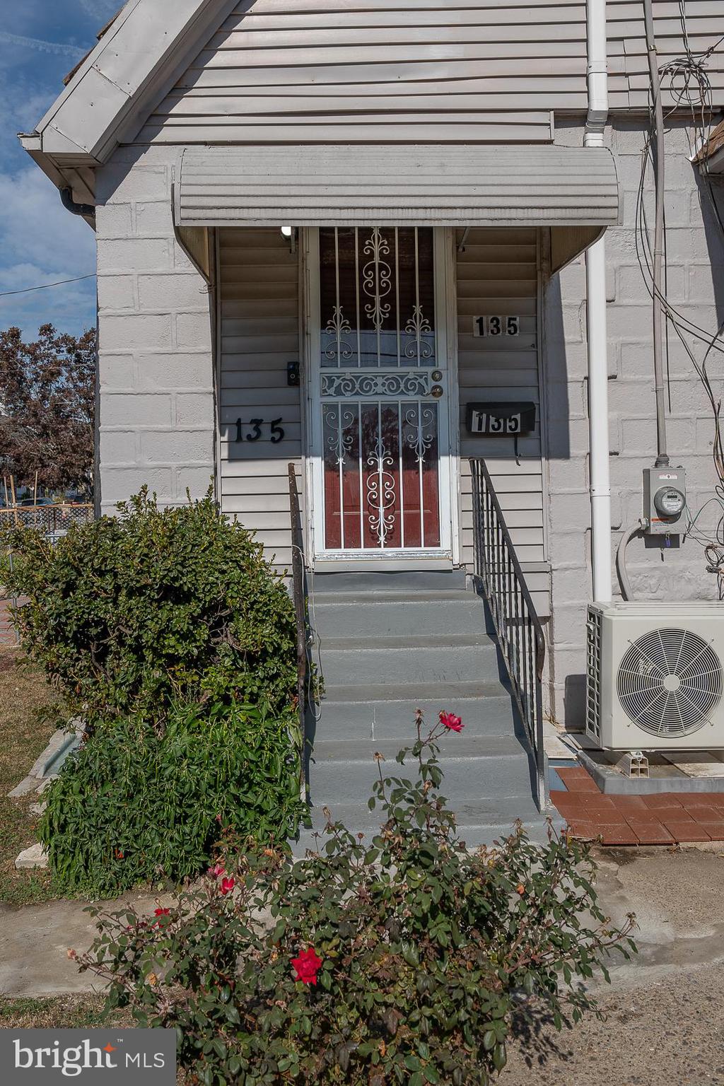 135 Kent Road Upper Darby, PA 19082 - Photo 7 of 58