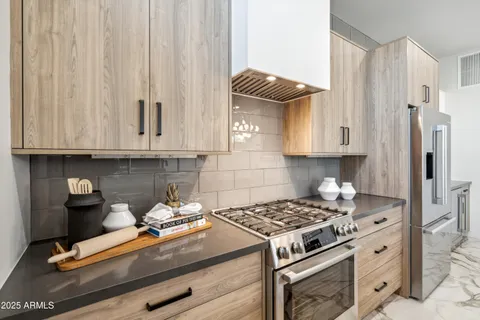 $759,000 | 377 East Windsor Avenue, Unit 20, Phoenix, AZ 85004