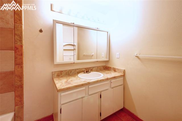 4925 Del Sol Road Colorado Springs, CO 80918 - Photo 23 of 25