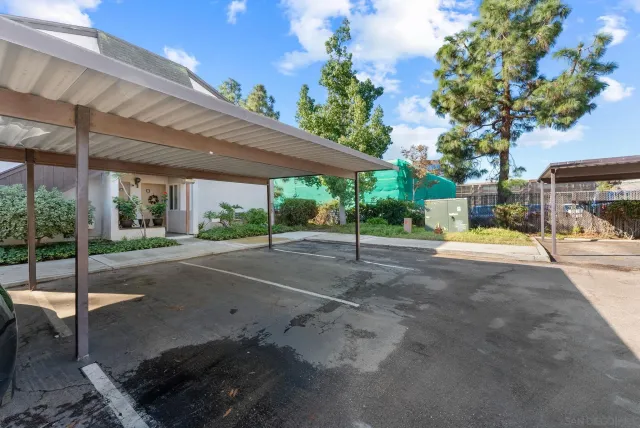 a view of a park with porch