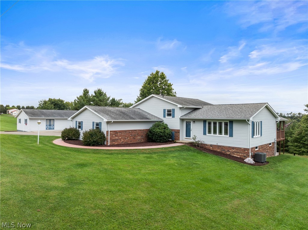 61662 Russell Long Run Road Bethesda, OH 43719 - Photo 2 of 47 Gallery Image 2