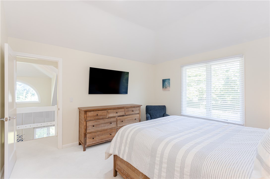 112 Harrison Avenue Newport, RI 02840 - Photo 16 of 48 Unit B