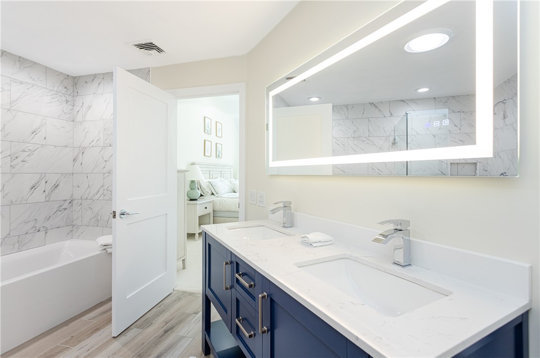 112 Harrison Avenue Newport, RI 02840 - Photo 22 of 48 Unit B Ensuite