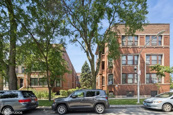 $149,999 | 6106 South Kimbark Avenue, Unit 1, Chicago, IL 60637