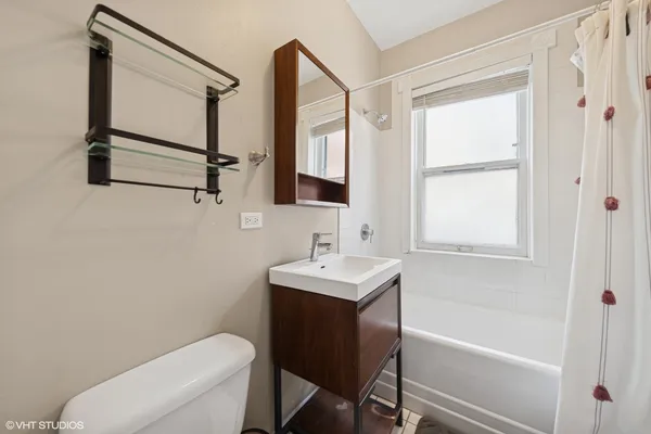 $149,999 | 6106 South Kimbark Avenue, Unit 1, Chicago, IL 60637