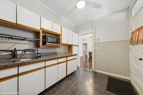 $149,999 | 6106 South Kimbark Avenue, Unit 1, Chicago, IL 60637