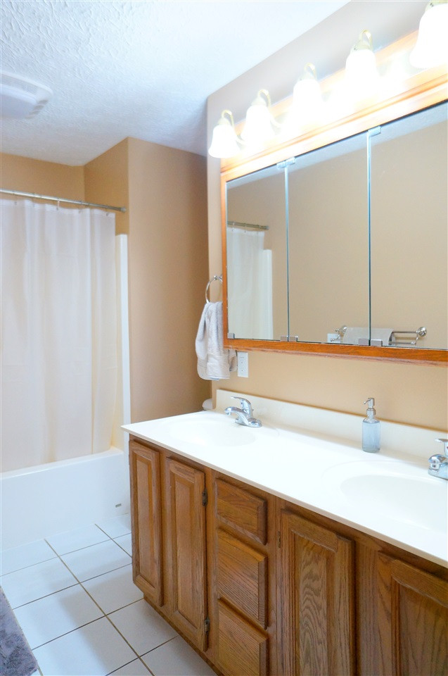 2317 Ridgeway Road, Unit 4 Jackson, MI 49203 - Photo 23 of 47 Photo 25