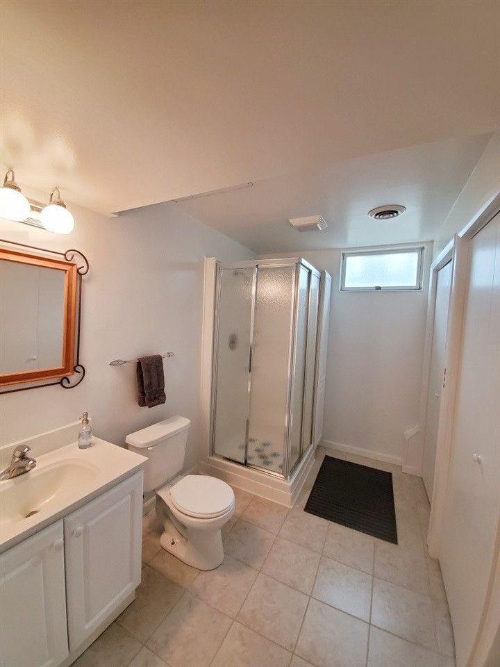 2317 Ridgeway Road, Unit 4 Jackson, MI 49203 - Photo 32 of 47 Photo 34