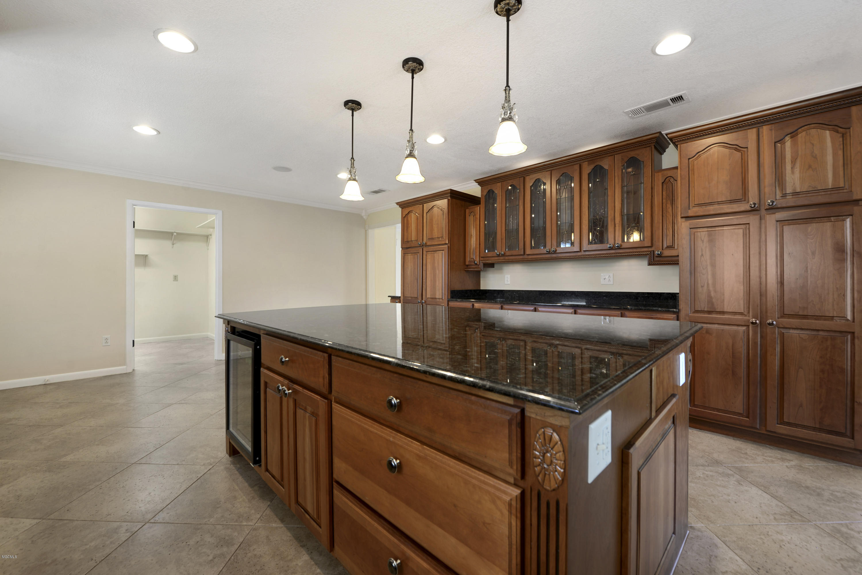 3208 Rollins Road Gautier, MS 39553 - Photo 13 of 42 012