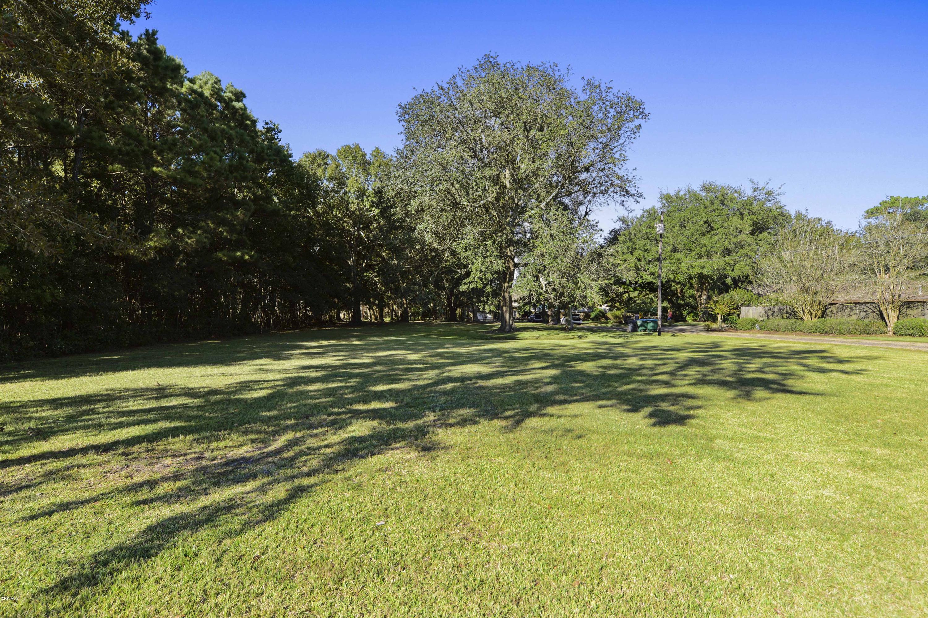3208 Rollins Road Gautier, MS 39553 - Photo 33 of 42 033
