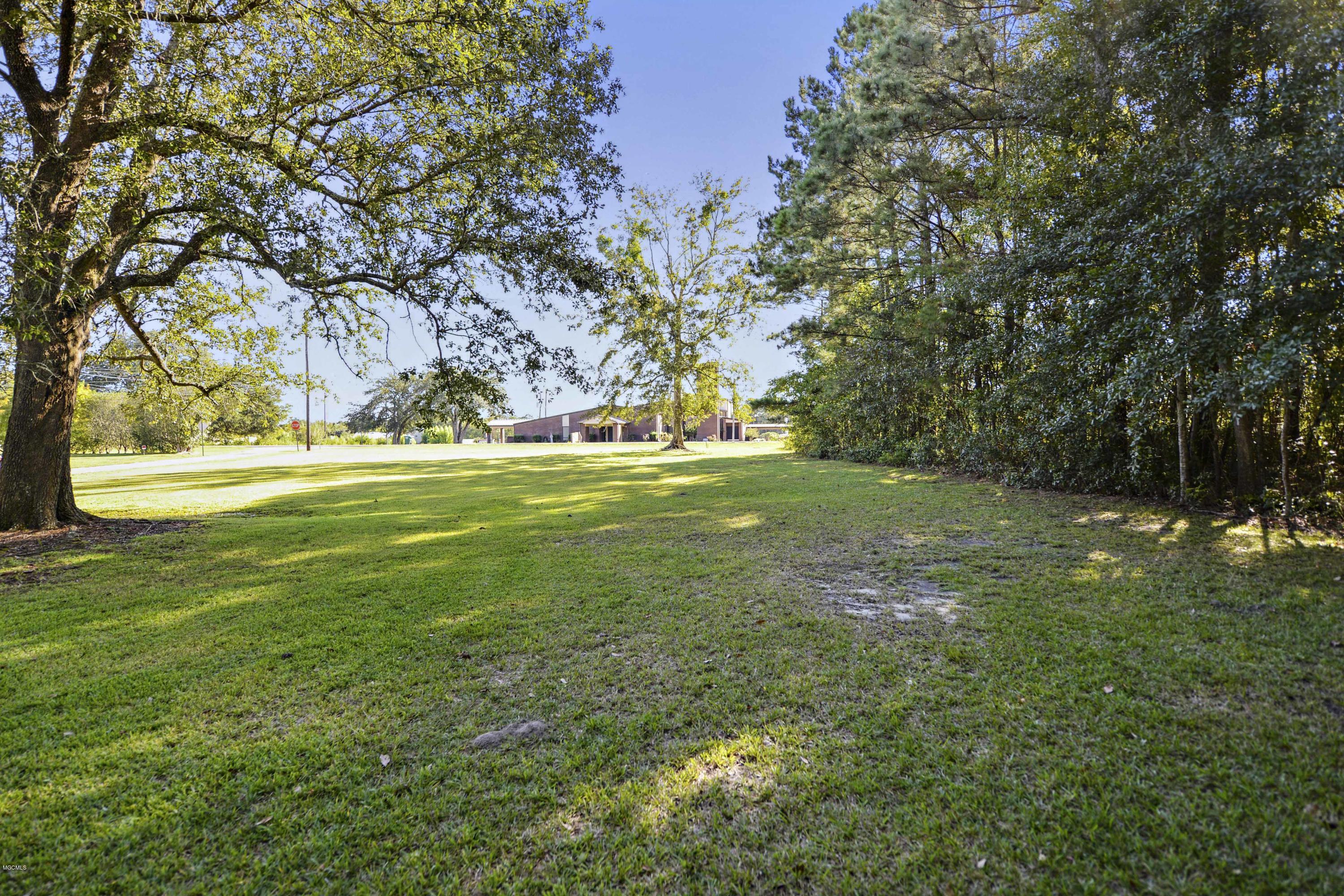 3208 Rollins Road Gautier, MS 39553 - Photo 34 of 42 034