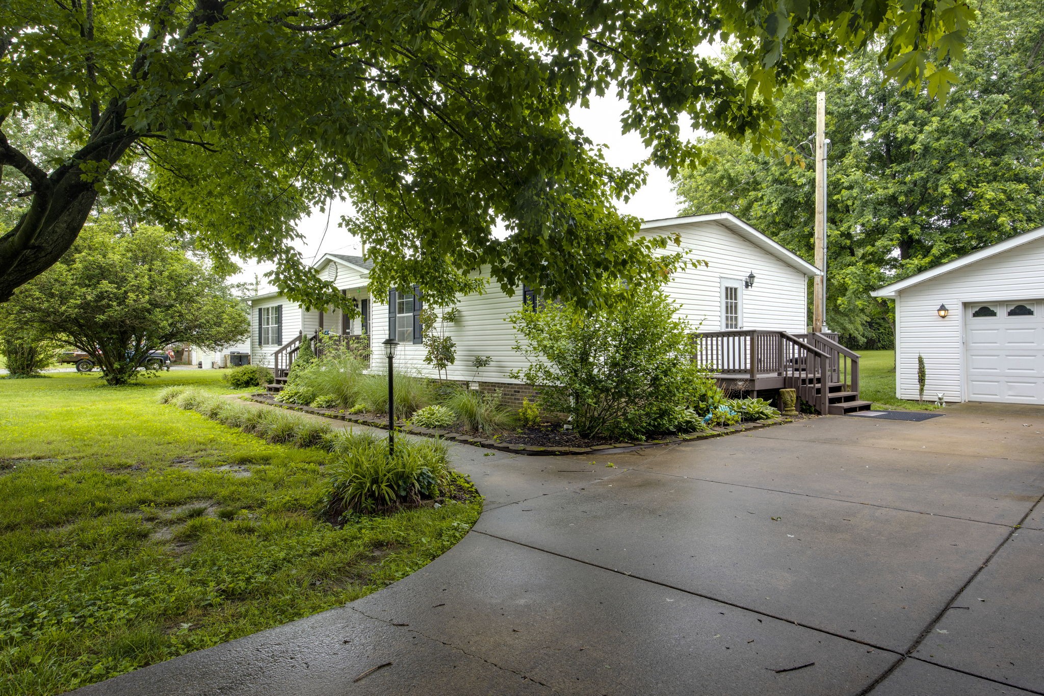 5661 Dixon Road Cross Plains, TN 37049 - Photo 4 of 39 Gallery Image 4