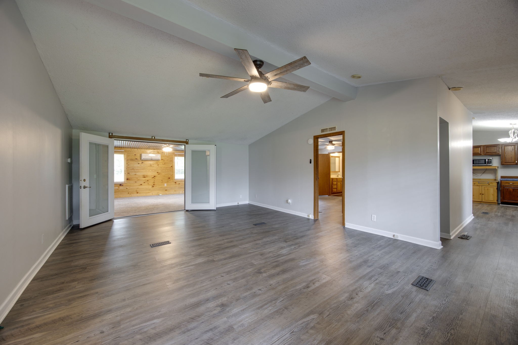5661 Dixon Road Cross Plains, TN 37049 - Photo 6 of 39 Gallery Image 6