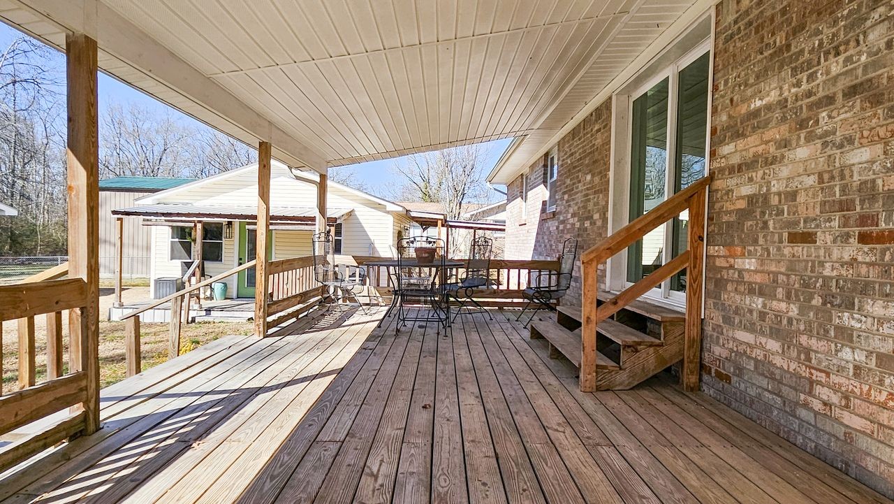 20 Tunstill Loop Road Fayetteville, TN 37334 - Photo 45 of 48 a view of wooden deck