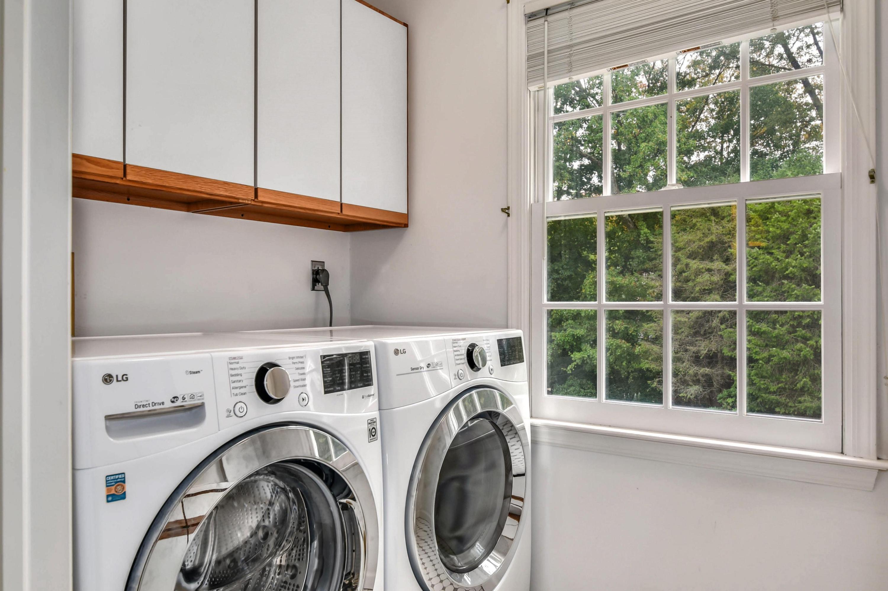 104 Christie Hill Road Darien, CT 06820 - Photo 28 of 38 a utility room with dryer and washer