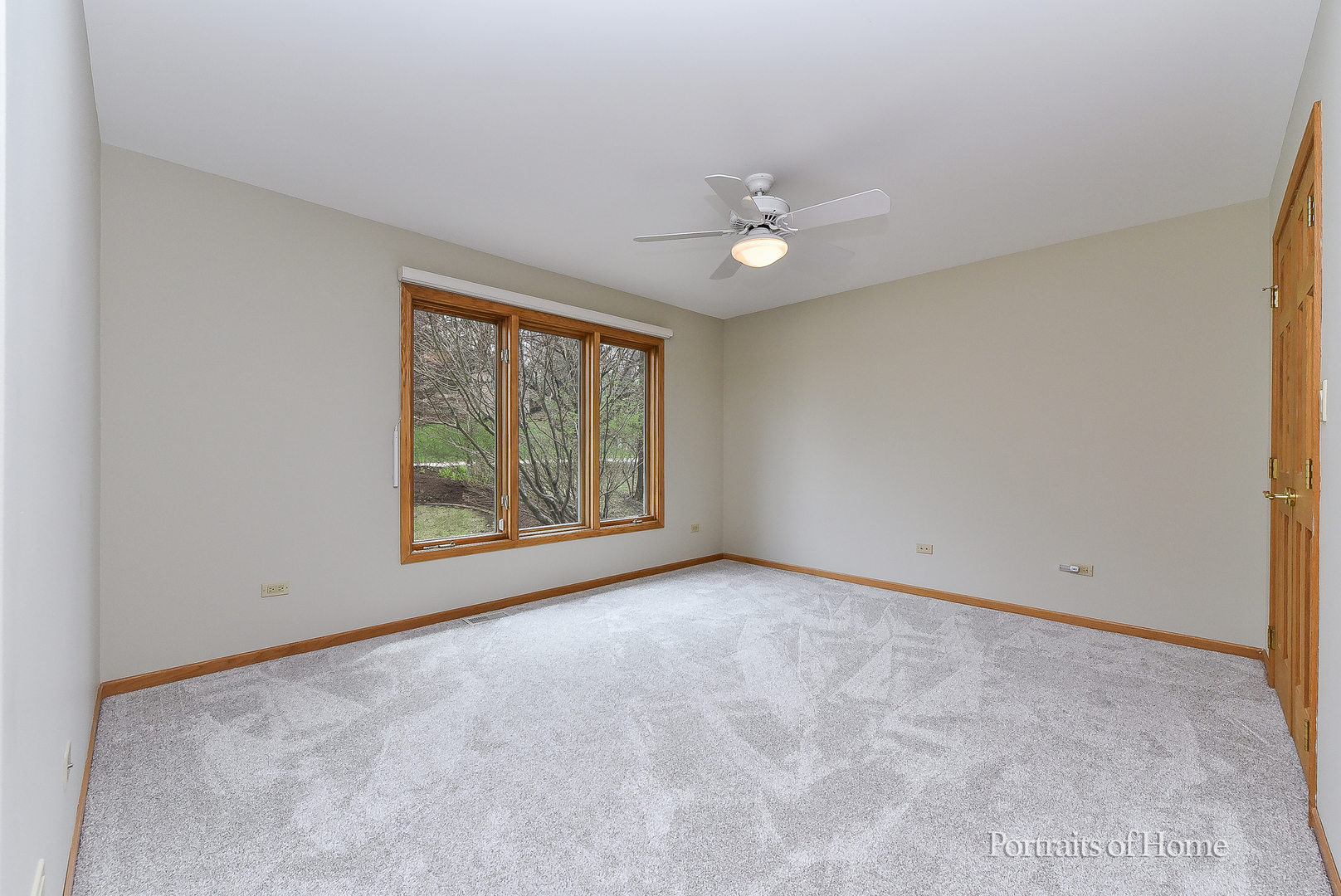 11 Merrimack Court Bolingbrook, IL 60440 - Photo 22 of 46 an empty room with windows