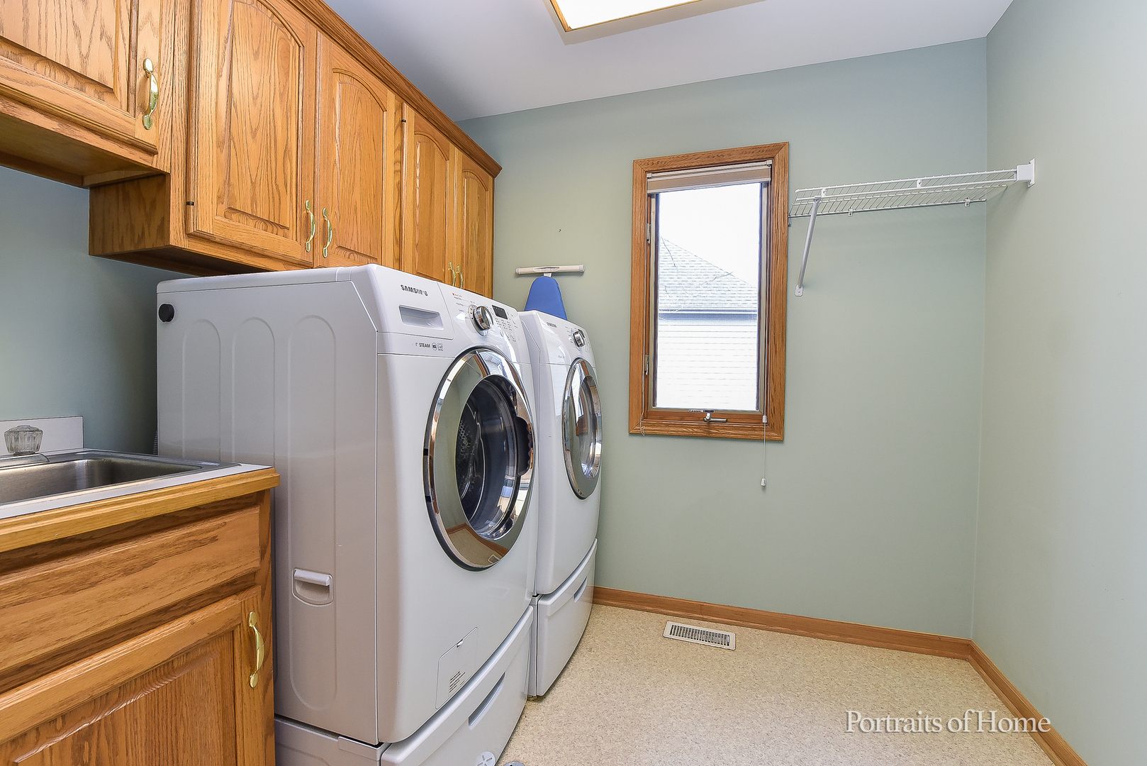 11 Merrimack Court Bolingbrook, IL 60440 - Photo 25 of 46 a utility room with dryer and washer