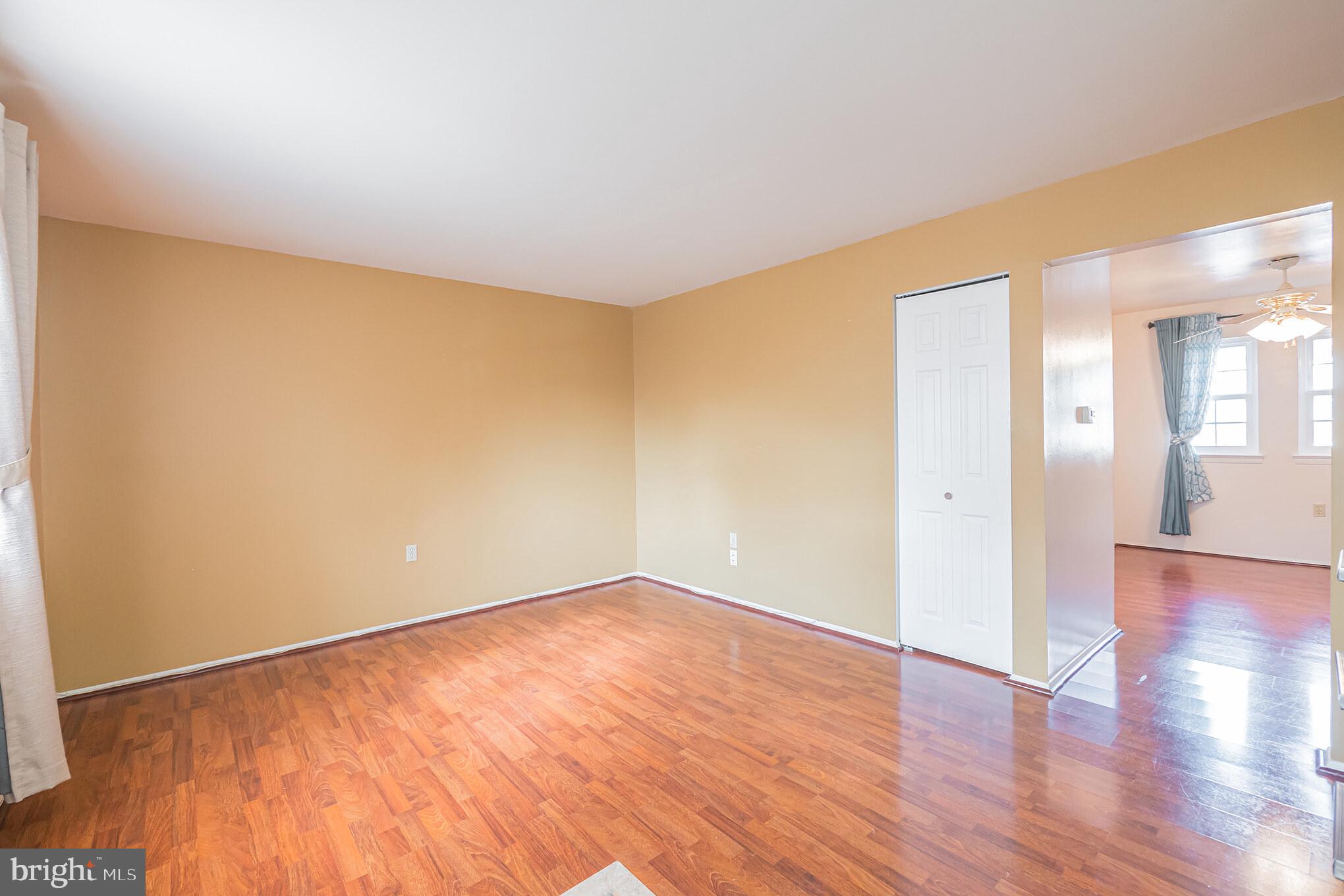 8004 Sandy Spring Road Laurel, MD 20707 - Photo 3 of 30 Living room