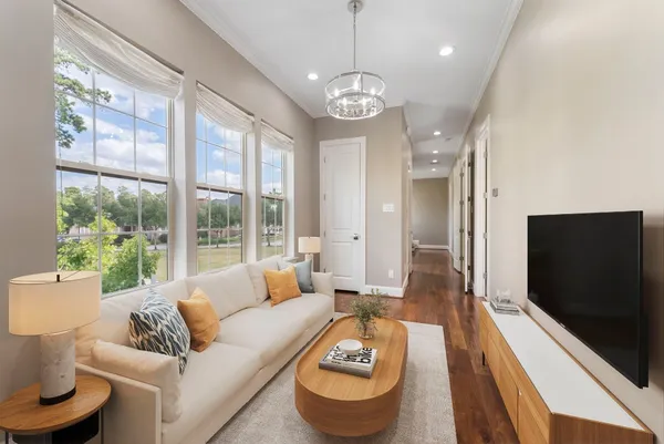 $1,929,000 | 14 Jetty Point Drive, The Woodlands, TX 77380