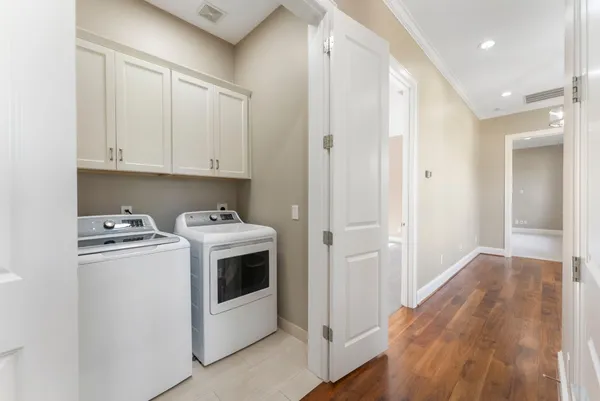 $1,929,000 | 14 Jetty Point Drive, The Woodlands, TX 77380