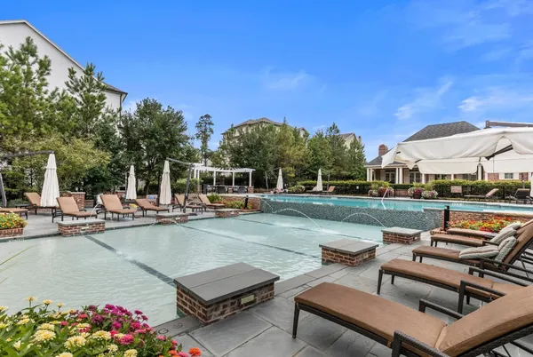 $1,929,000 | 14 Jetty Point Drive, The Woodlands, TX 77380