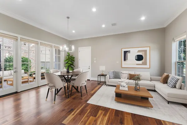 $1,929,000 | 14 Jetty Point Drive, The Woodlands, TX 77380