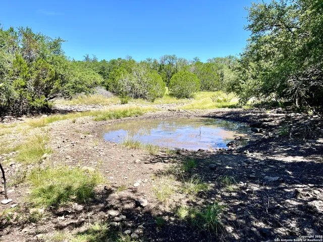 $5,722,800 | 104 SD 14070, Rocksprings, TX 78880