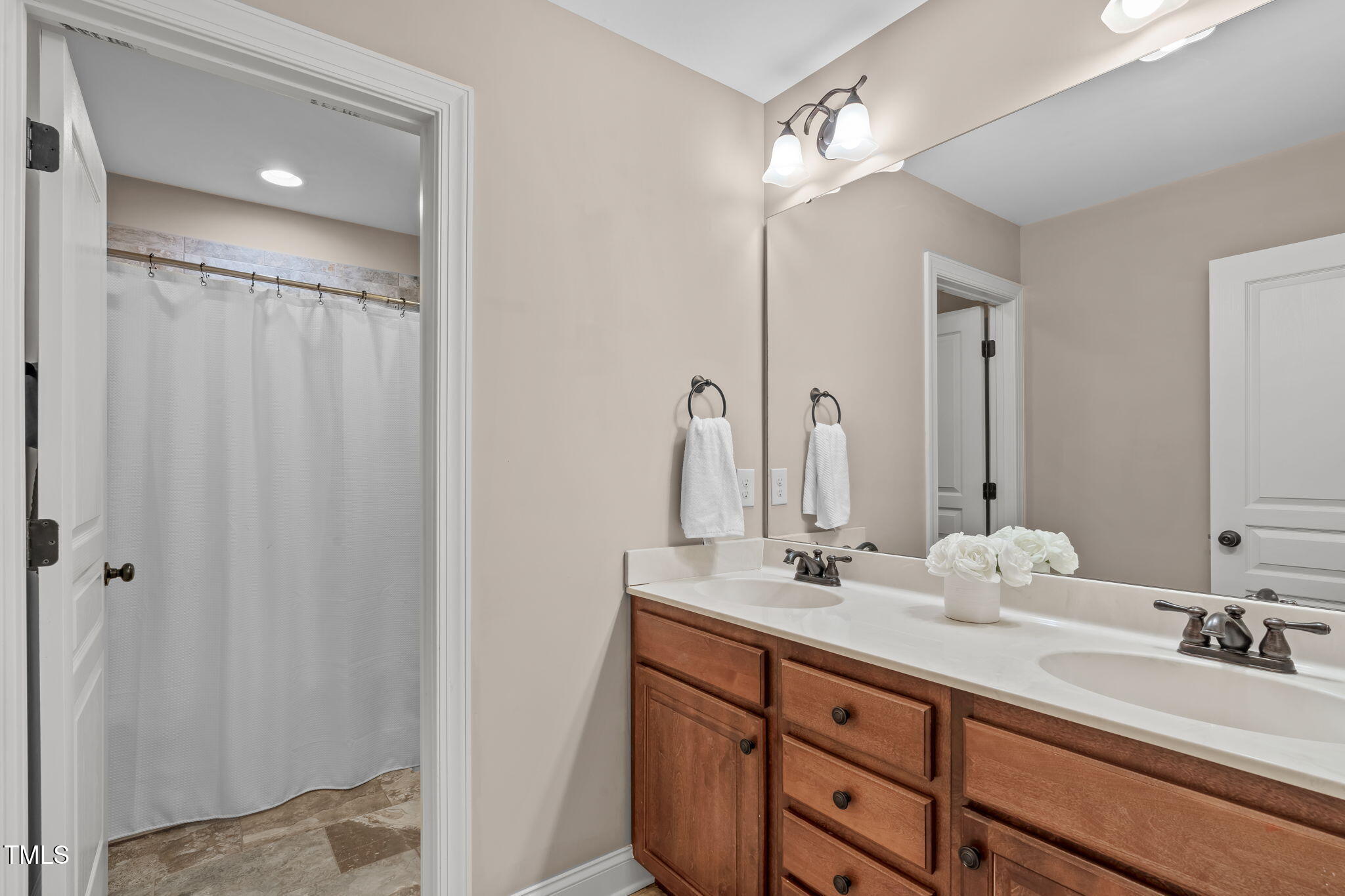 2712 Peachleaf Street Raleigh, NC 27614 - Photo 34 of 40 A-25
