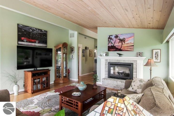 2324 Five Mile Road Traverse City, MI 49686 - Photo 6 of 47 1873331-5.JPG