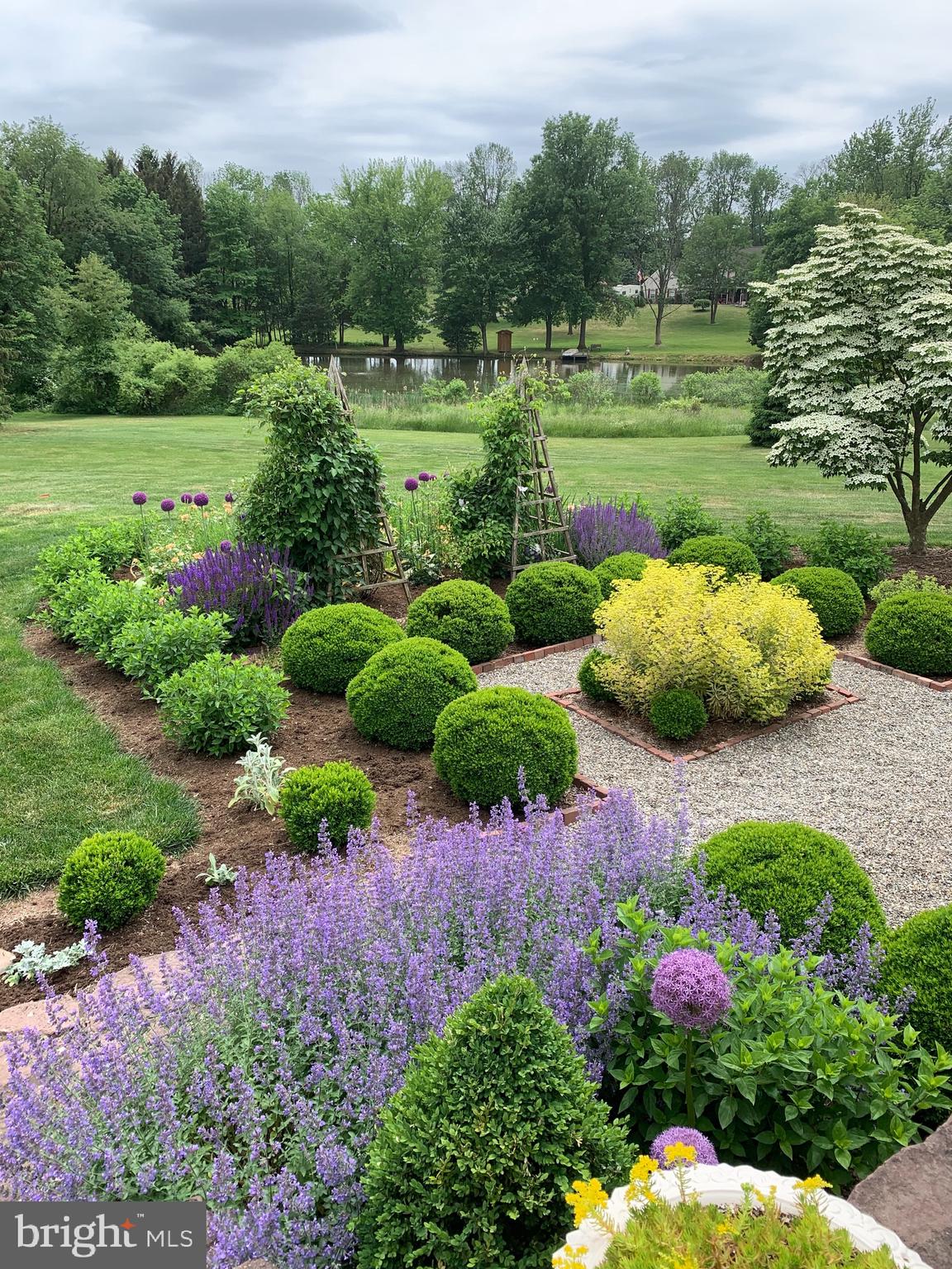 194 Kulp Road Pottstown, PA 19465 - Photo 34 of 45 Extensive Landscaping