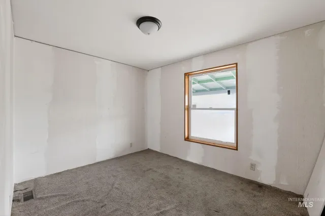 $335,000 | 2284 Weiser River Road, Weiser, ID 83672