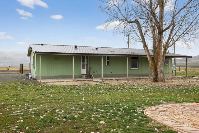 $335,000 | 2284 Weiser River Road, Weiser, ID 83672