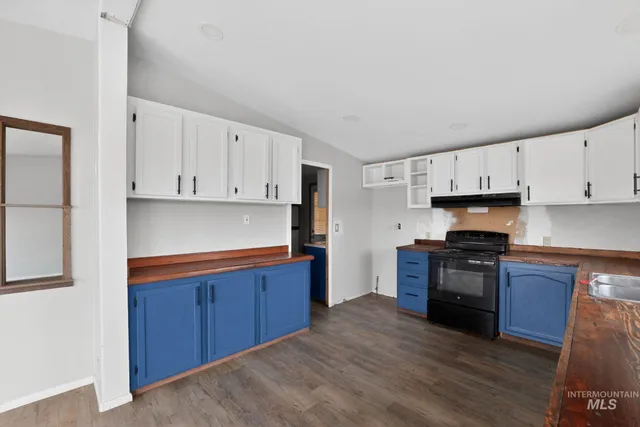 $335,000 | 2284 Weiser River Road, Weiser, ID 83672