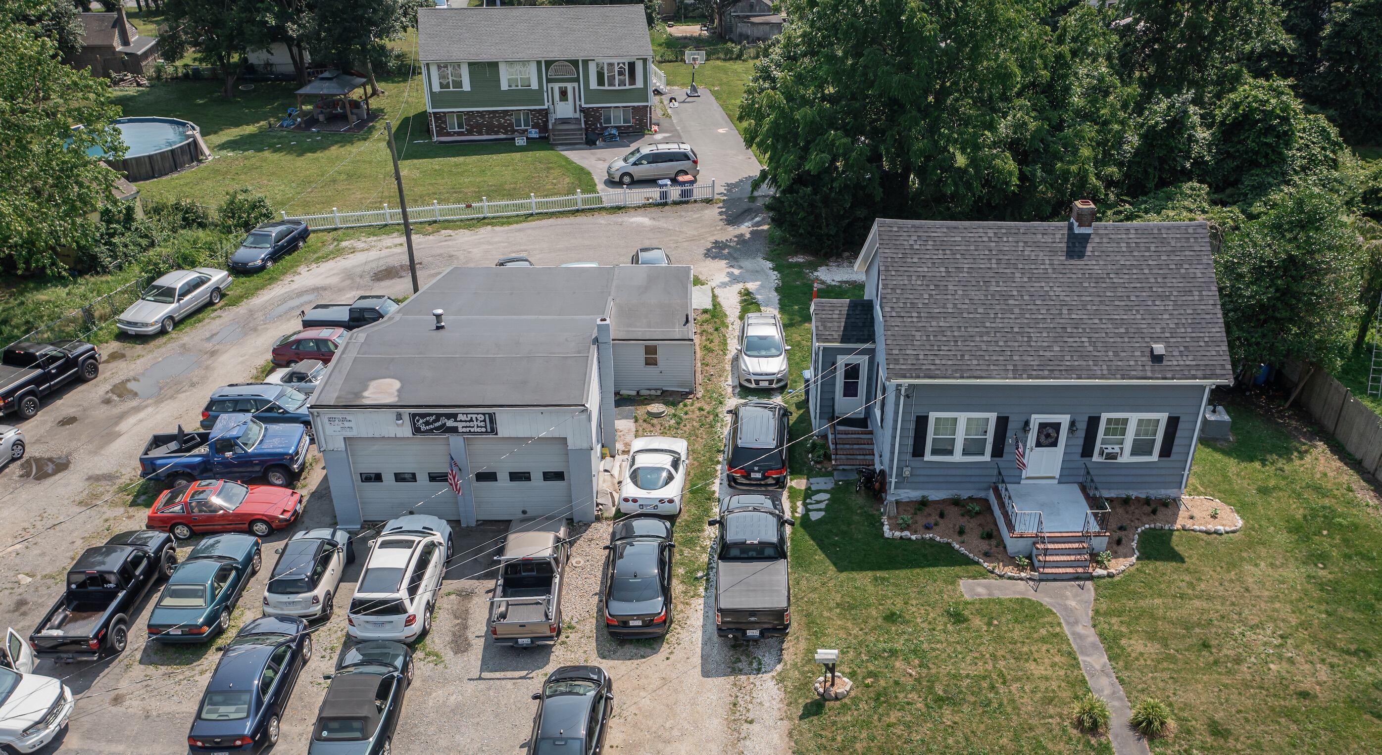 162 Sconticut Neck Road Fairhaven, MA 02719 - Photo 3 of 26 3-883crop