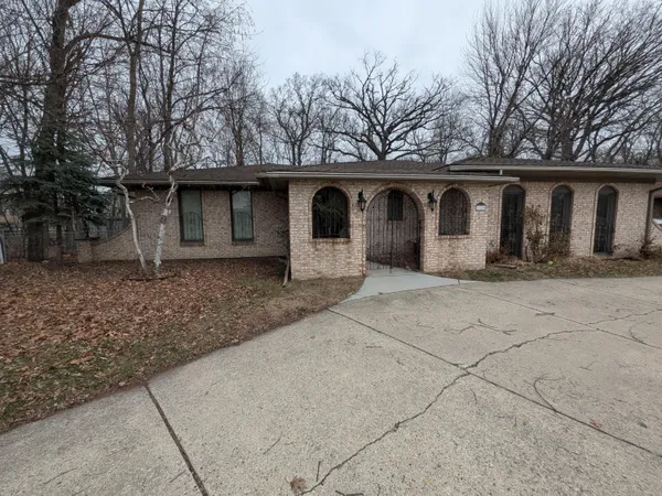 $410,000 | 11235 Common Road, Warren, MI 48093