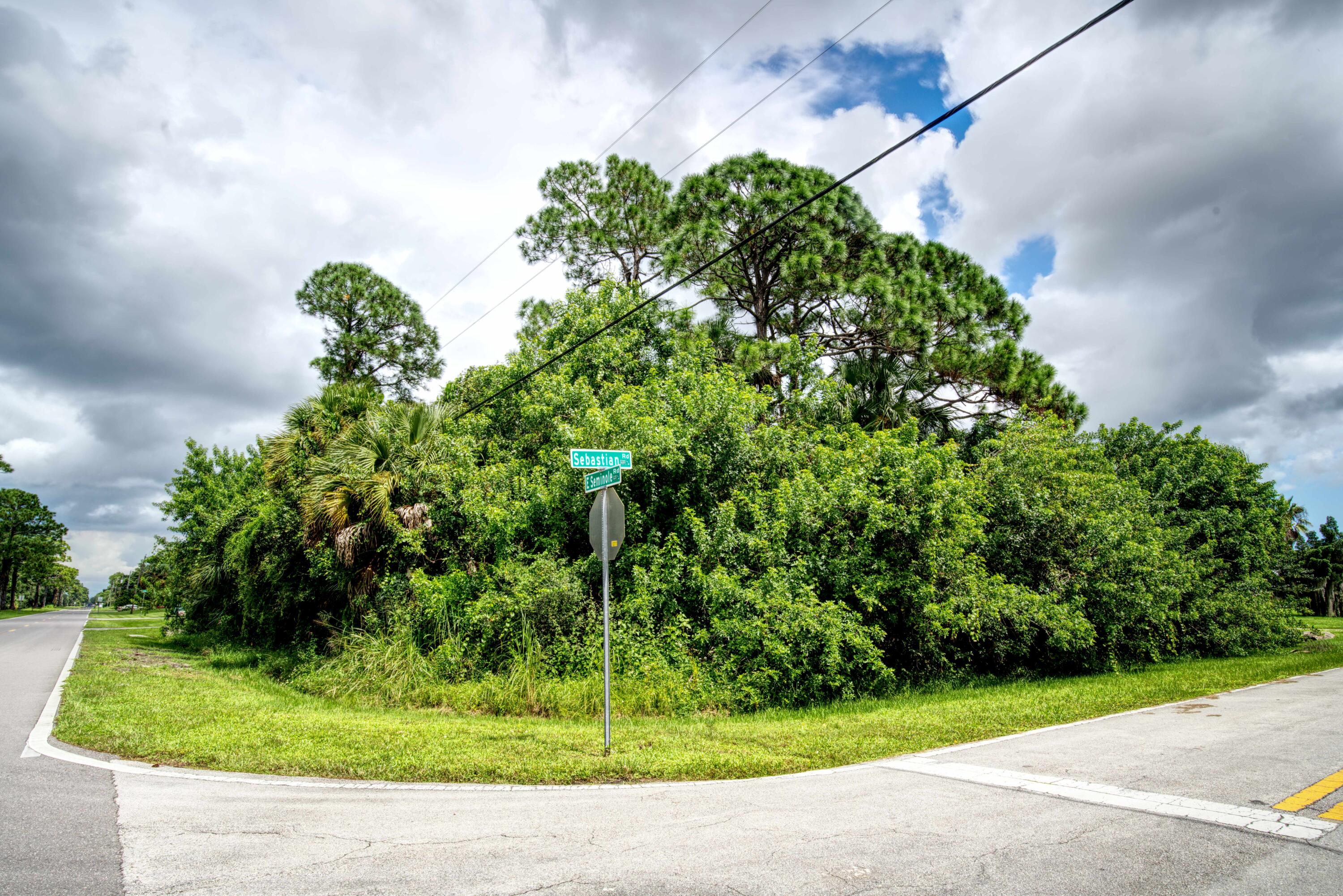8006 Sebastian Road Fort Pierce, FL 34951 - Photo 5 of 16 4