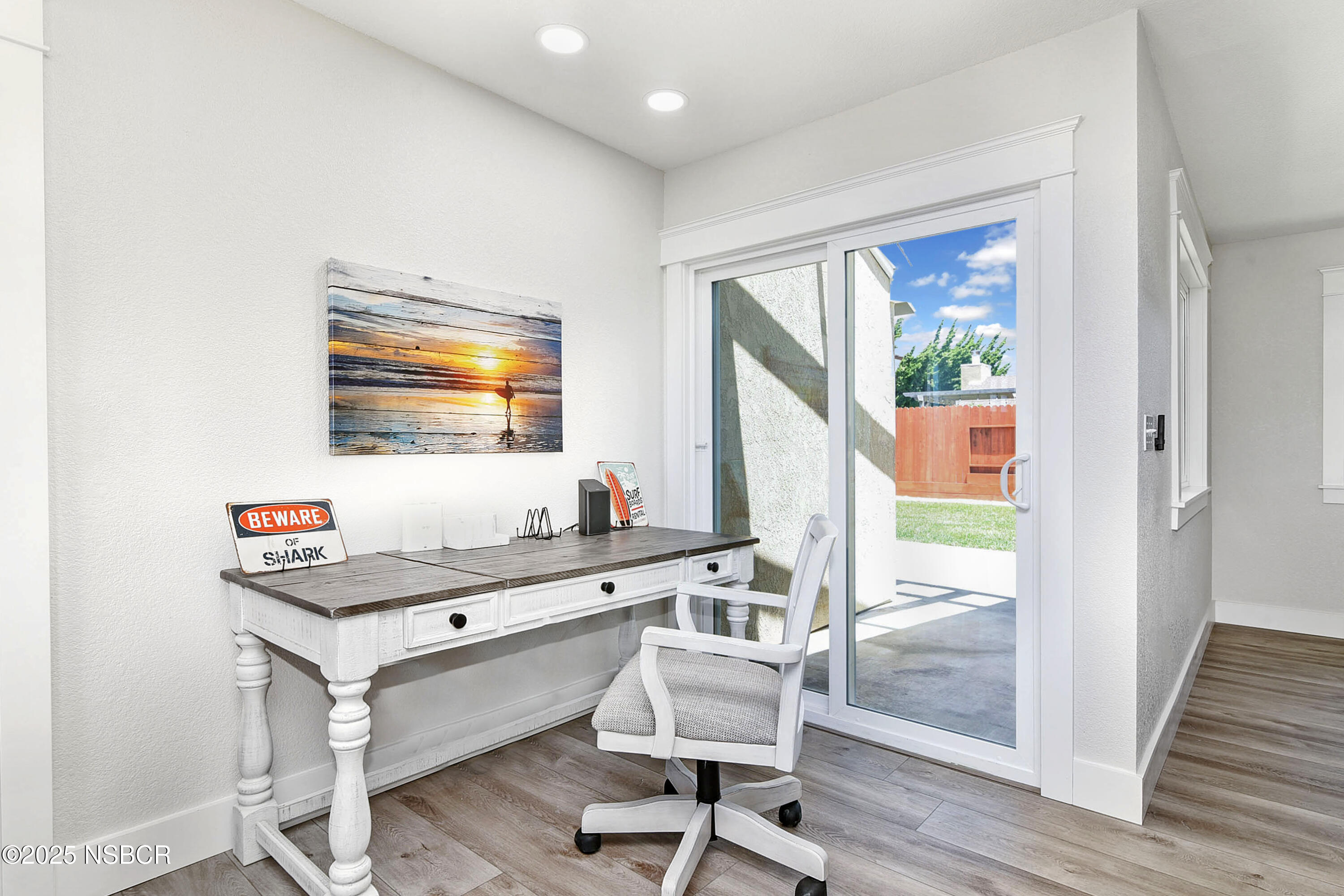1133 Alden Avenue Lompoc, CA 93436 - Photo 16 of 27 a workspace with furniture and window