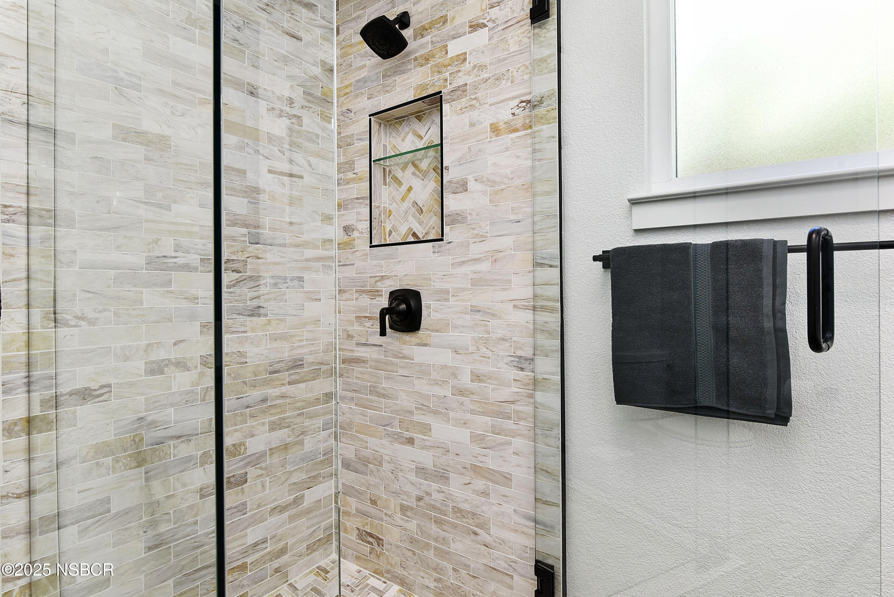 1133 Alden Avenue Lompoc, CA 93436 - Photo 20 of 27 a bathroom with a shower and a mirror