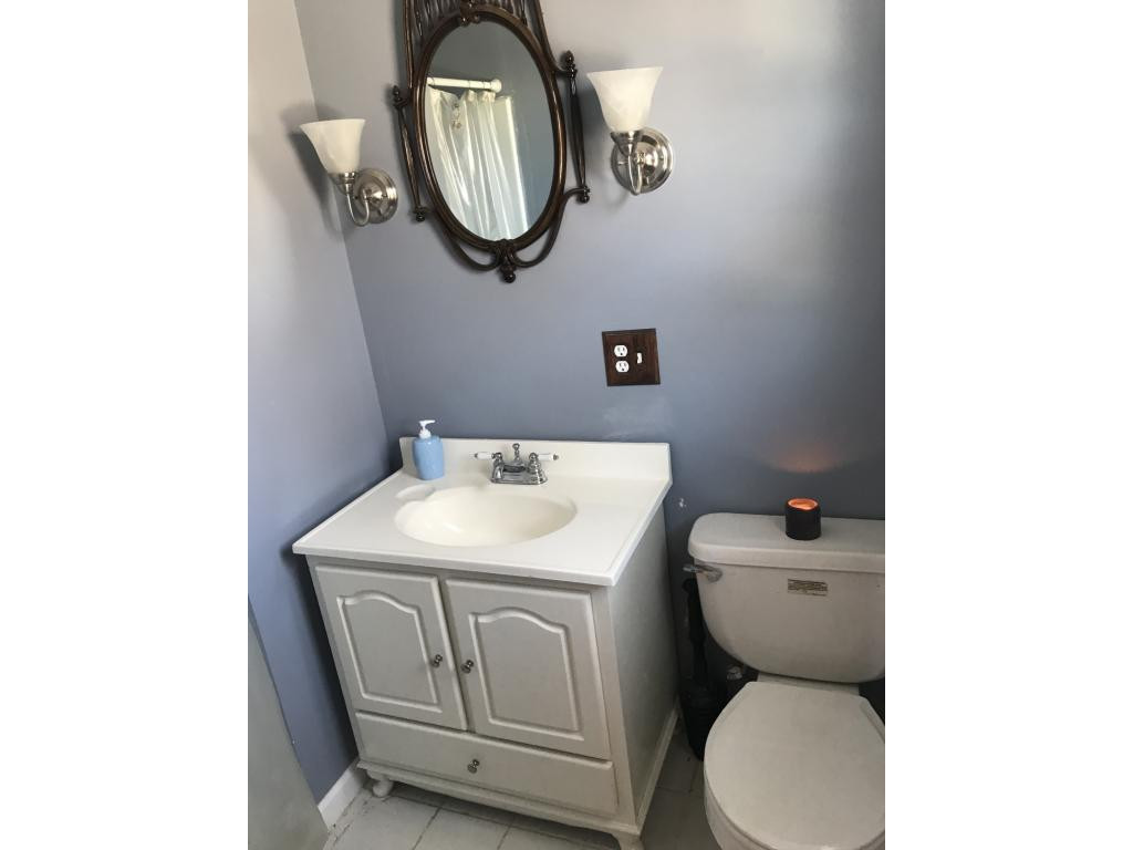 2906 Ballard Road Johnson City, TN 37604 - Photo 10 of 13 Master Bath
