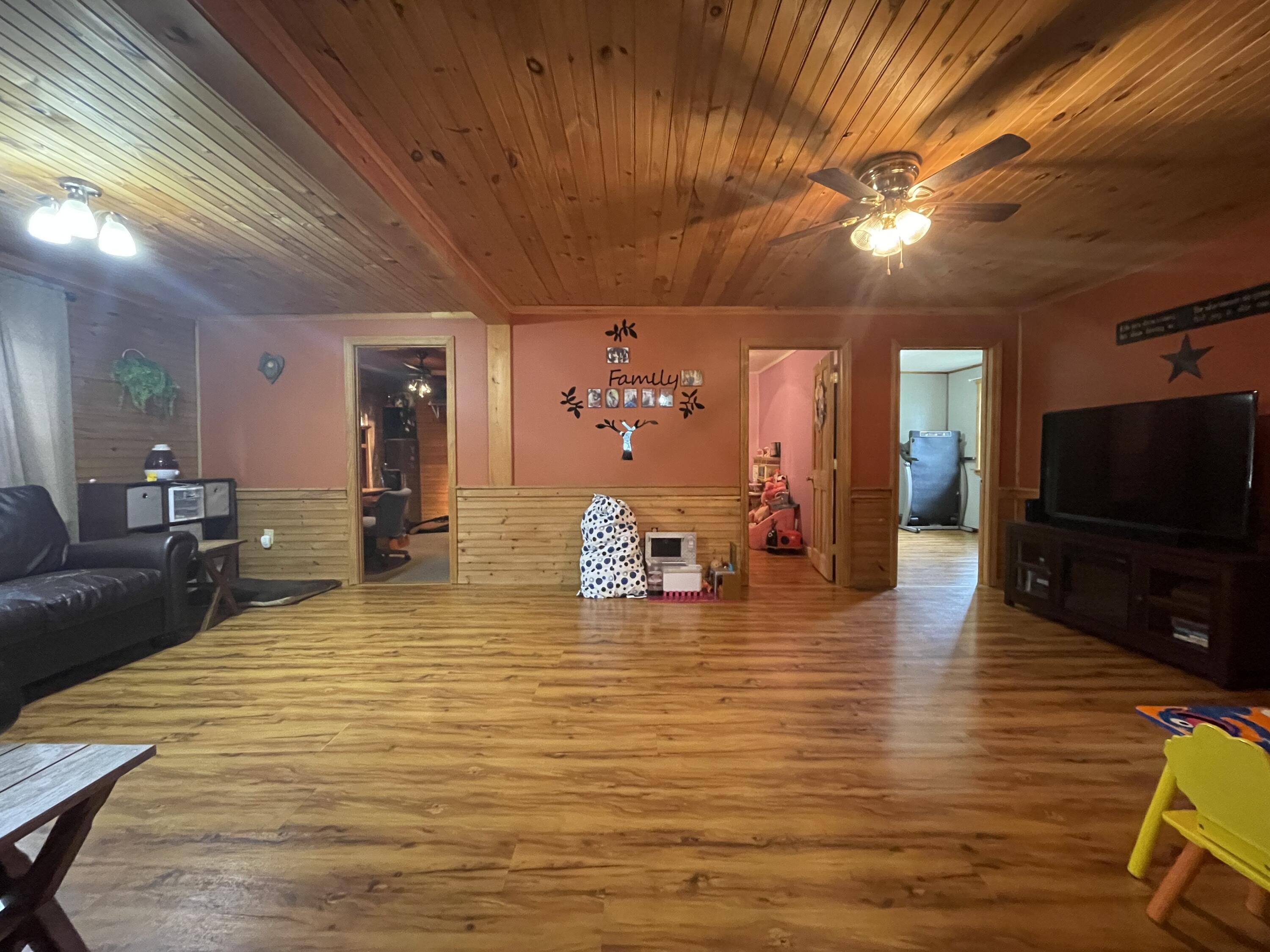 180 Sheridan Road Ashland, ME 04732 - Photo 12 of 20 IMG_1586
