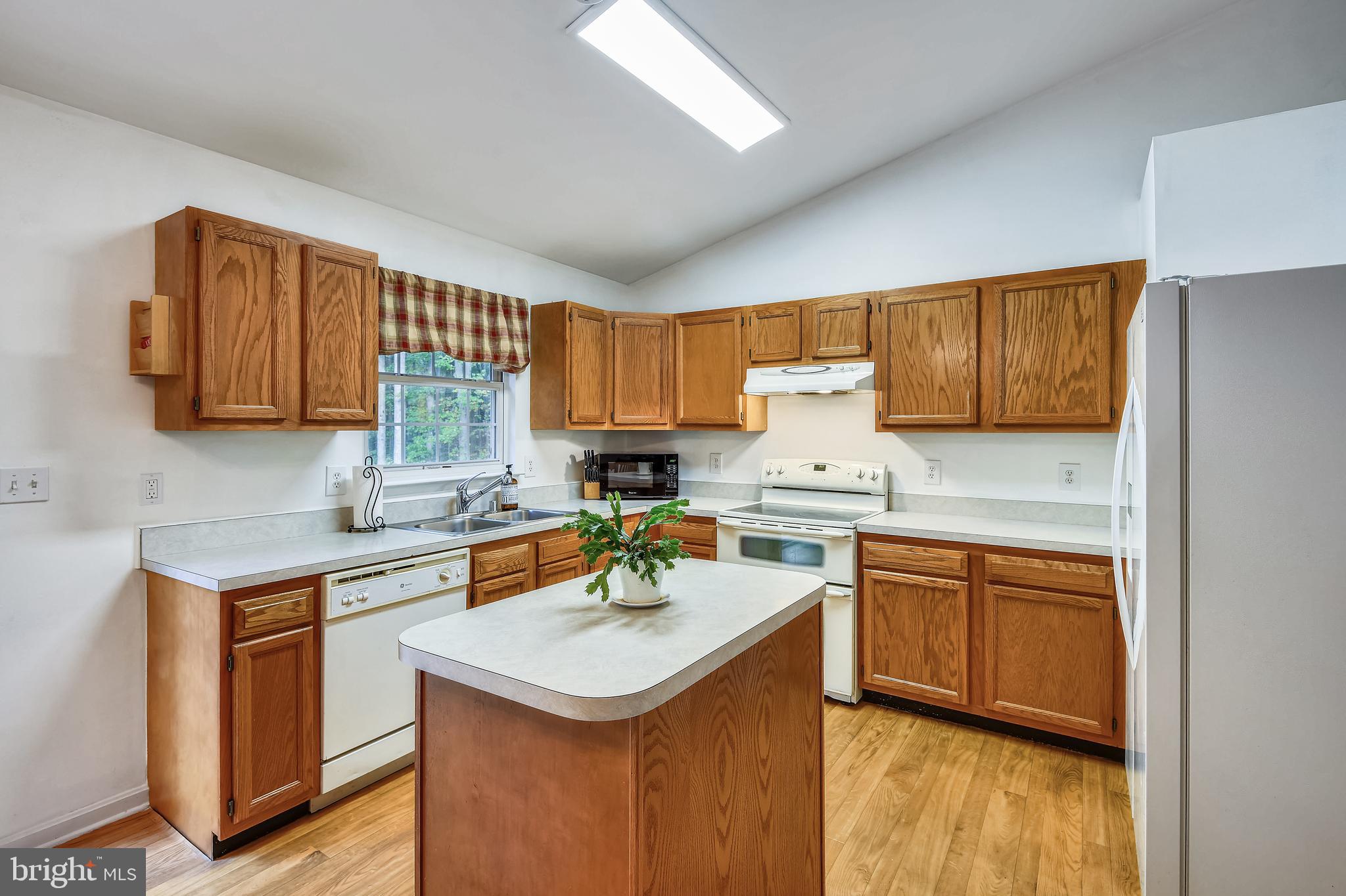 6044 Shady Side Road Shady Side, MD 20764 - Photo 13 of 47 Gallery Image 13