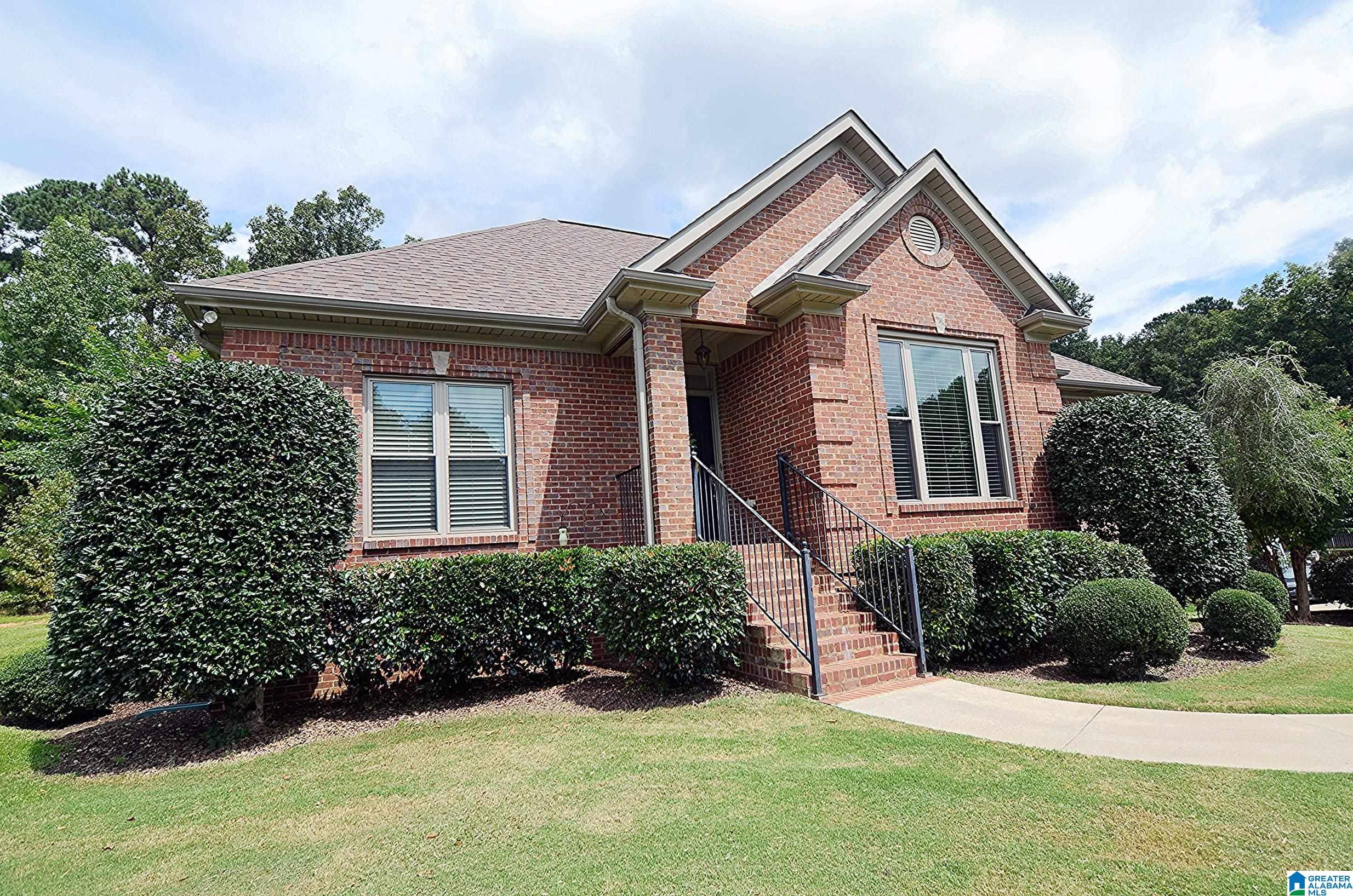 147 Thoroughbred Lane Alabaster, AL 35007 - Photo 2 of 46